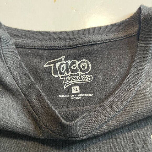 Taco Tuesday Black & White 'Open Your Mind' Graphics Size Extra Large - Picture 3 of 9